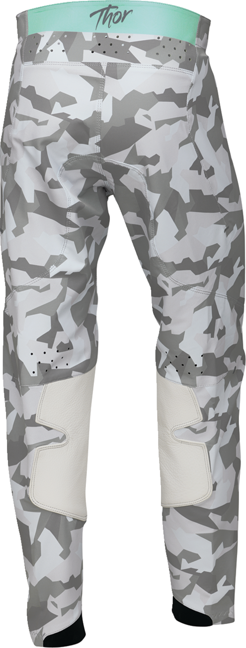 29020397_3.png