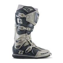 Sg12 Boots Stone Grey Sz 11
