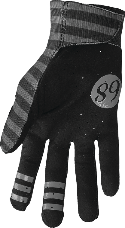 33307301_1.png
