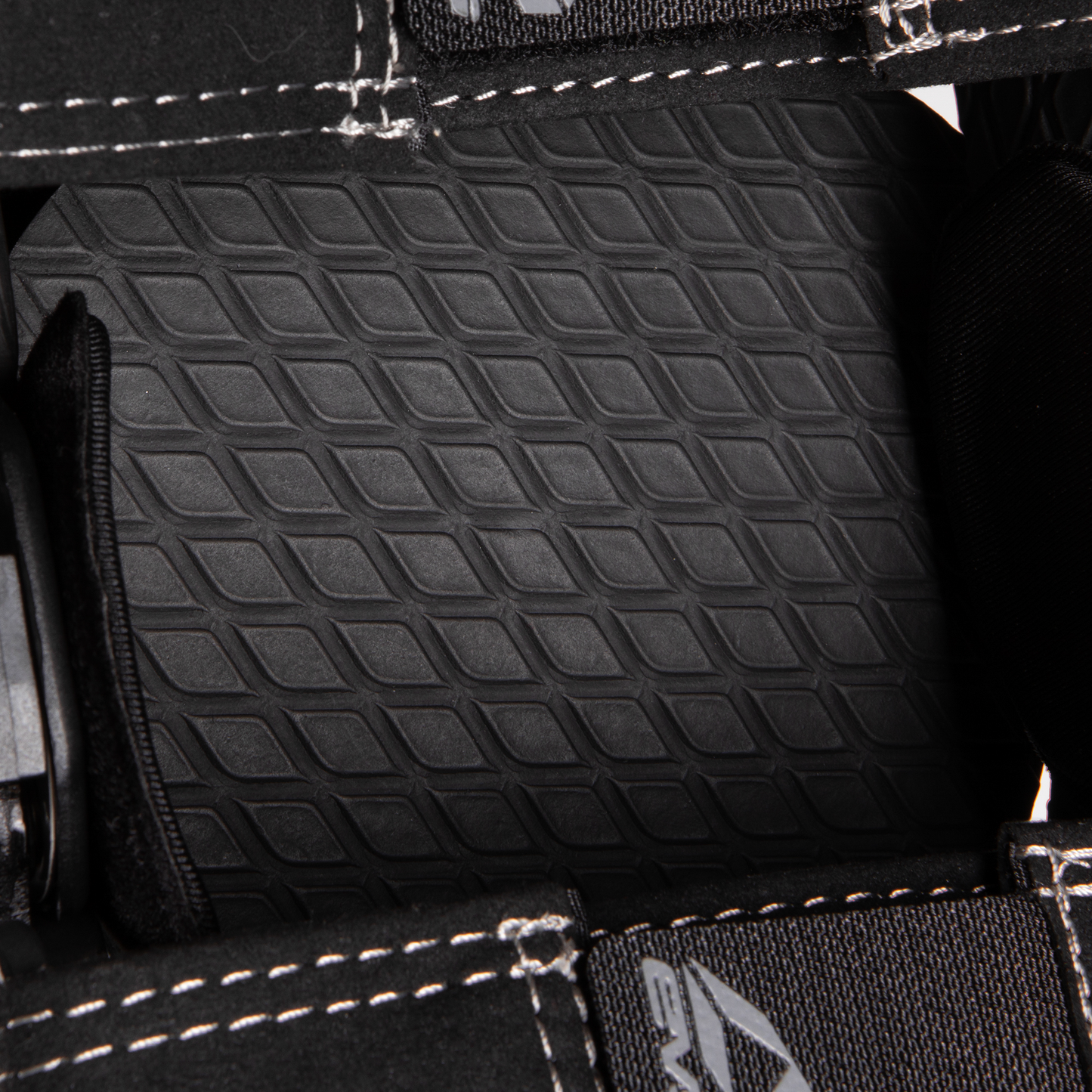 Axis Sport Knee Brace Pair Black/Black/Grey Xl